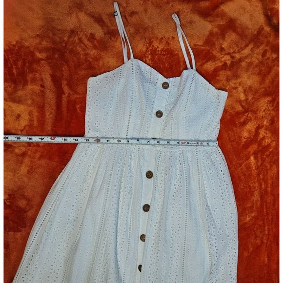 Coco Jaimeson A-Line Knee Length Eyelet Dress, Size Small - Picture 3 of 6